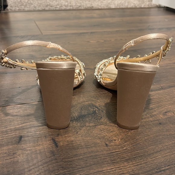 Badgley Mischka Champagne Sandal Heels - Picture 4 of 6